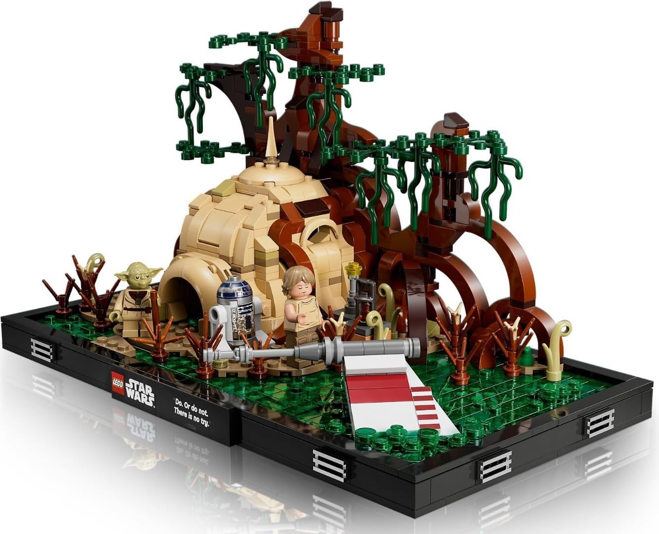 LEGO 75330 Star Wars Planet Dagoba Jedi Training Center